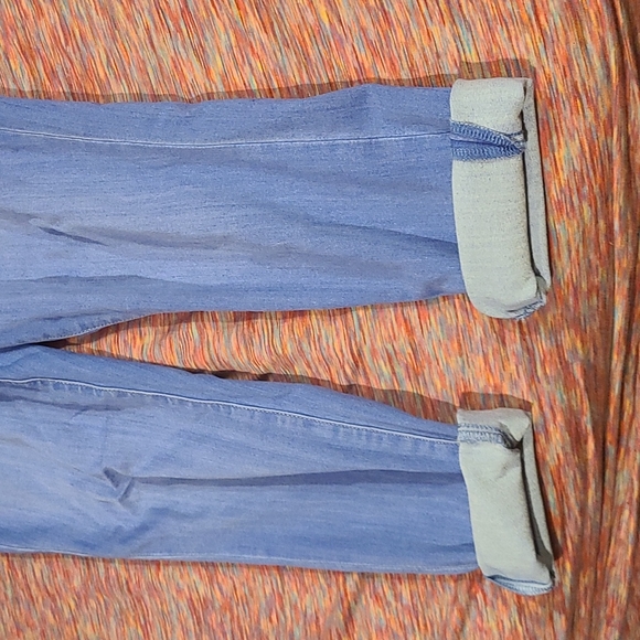 Celebrity Pink Crop Skinny Jeans, Lighter Blue Denim, Size 9/29 - Picture 4 of 9